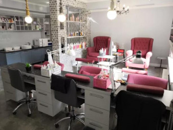 Продам дизайнерский салон красоты "Ариадна"